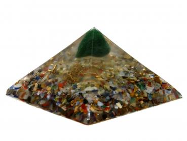 Orgonit Pyramide mit Aventurin 87 x 50 mm Orgon Energie